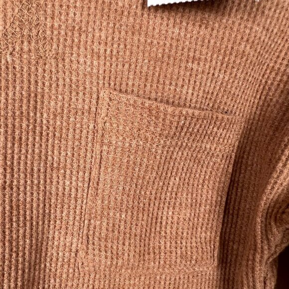 Cat & Jack Waffle Shirt - Picture 2 of 9